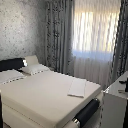 Elegant & Silver Luxury * Craiova